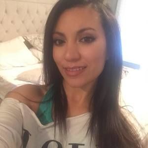 Meet your Posher, Raquel